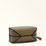 Žmogus giove edro sulankstomas tualeto reikmenų dėklas