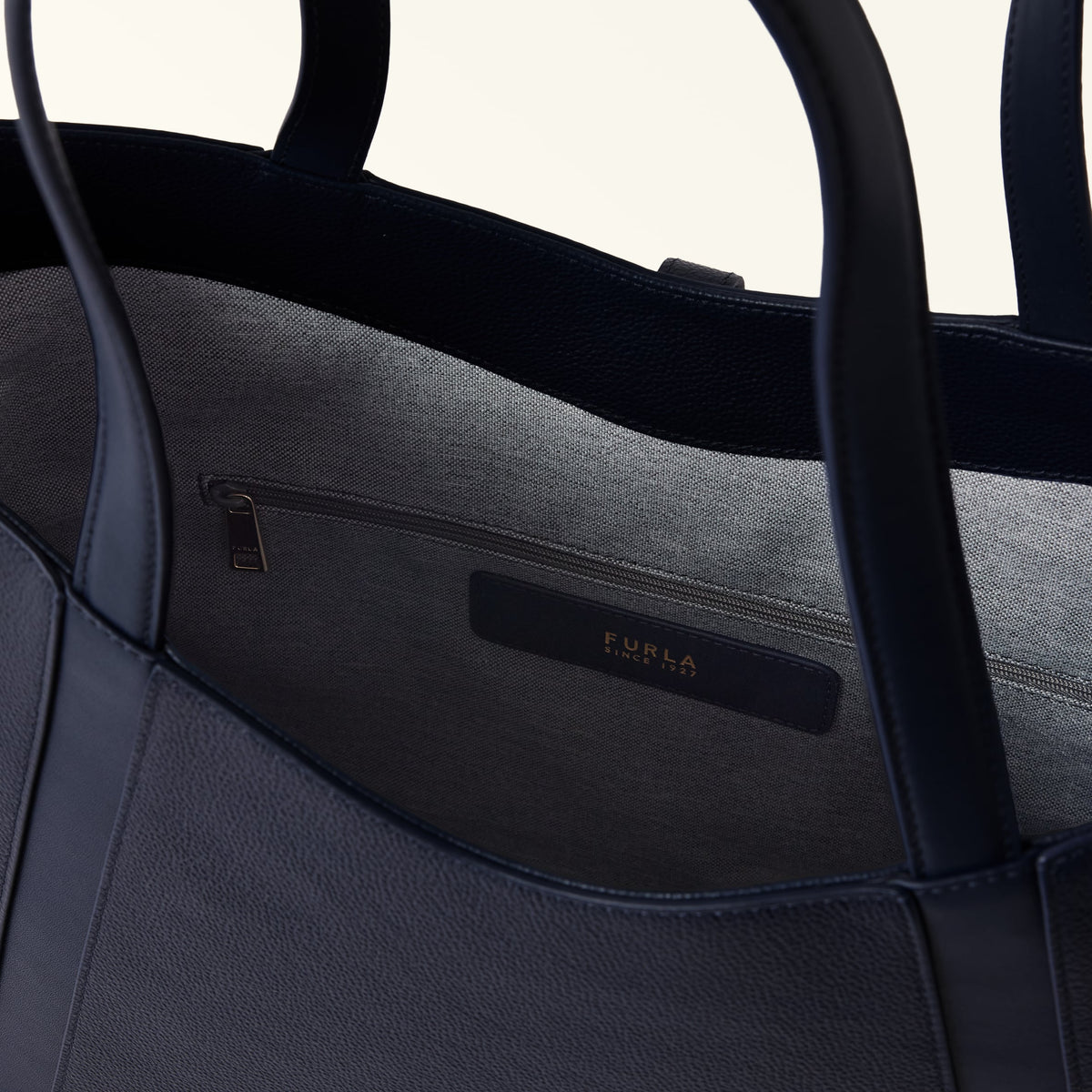 Blue Furla Goccia L Tote, natural leather – view 5