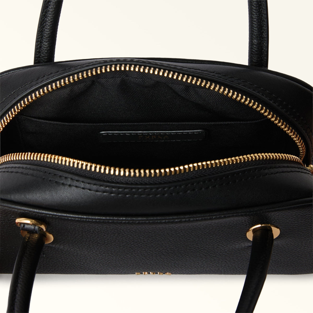 Black Furla Poppy Dome, handbag natural leather – view 3