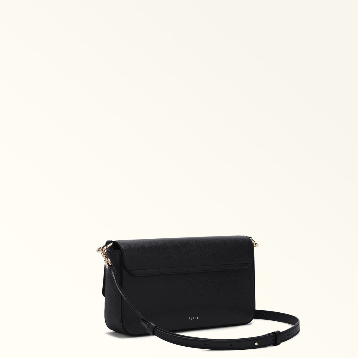 Furla Iride S soma pār plecu – melna