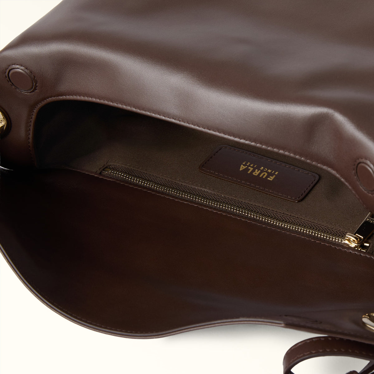 Brown Furla Ginevra M Shoulder Bag, natural leather – view 4