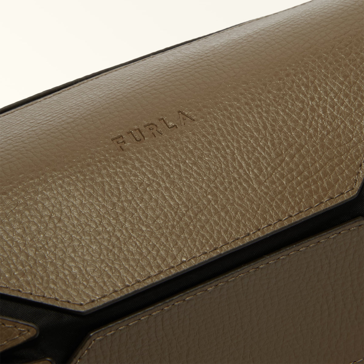 Brown Furla Man Giove Edro Foldable Toiletry Case, cosmetic case natural leather – view 3