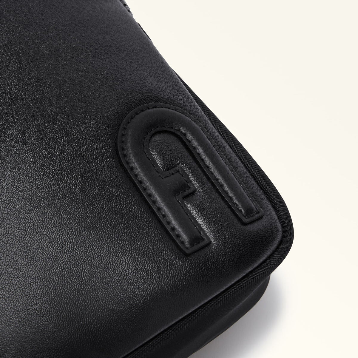 Black Furla Man Orion M Body Bag, natural leather – view 6