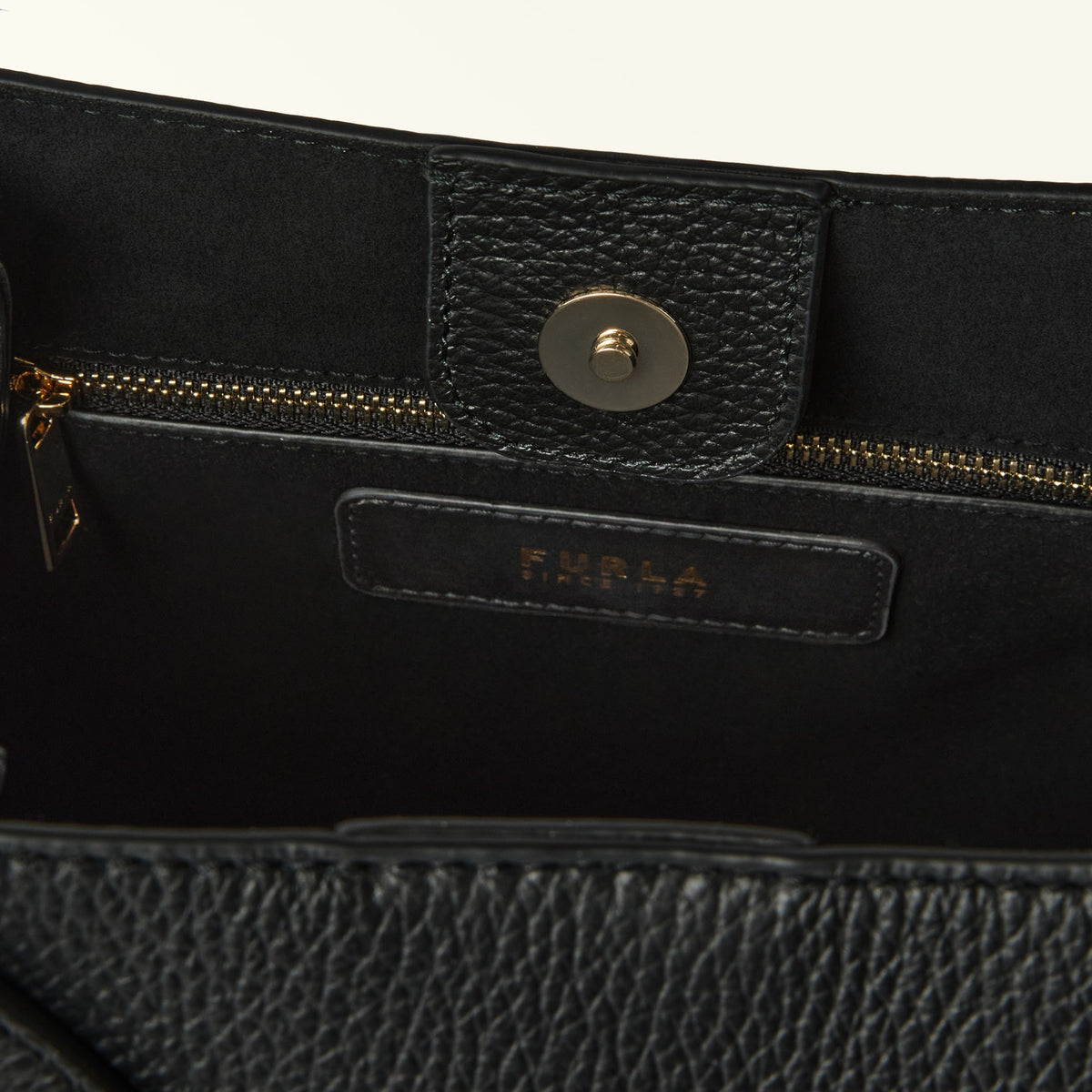 Black Furla Nuvola M Tote, natural leather – view 4