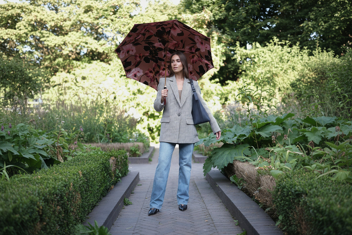 Pasotti umbrella with a burgundy floral print
