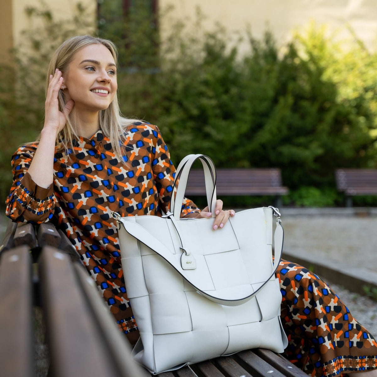 White Abro Chessboard Shopper, tote natural leather – view 2